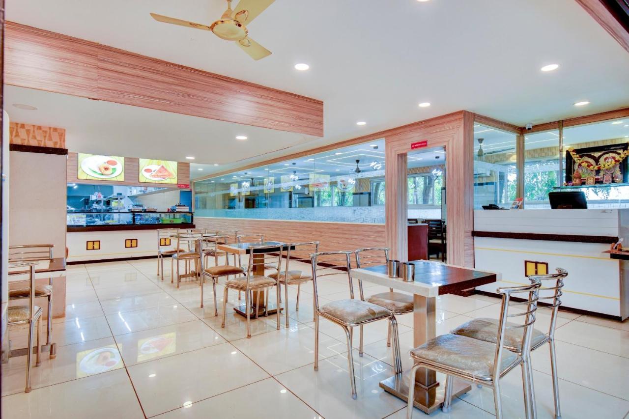 Capital O 81558 Udupi Gokula Bangalore Exteriör bild